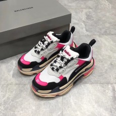 BALENCIAGA 발렌시아가 트리플 S 트레이너 스니커즈 533882W09O11000