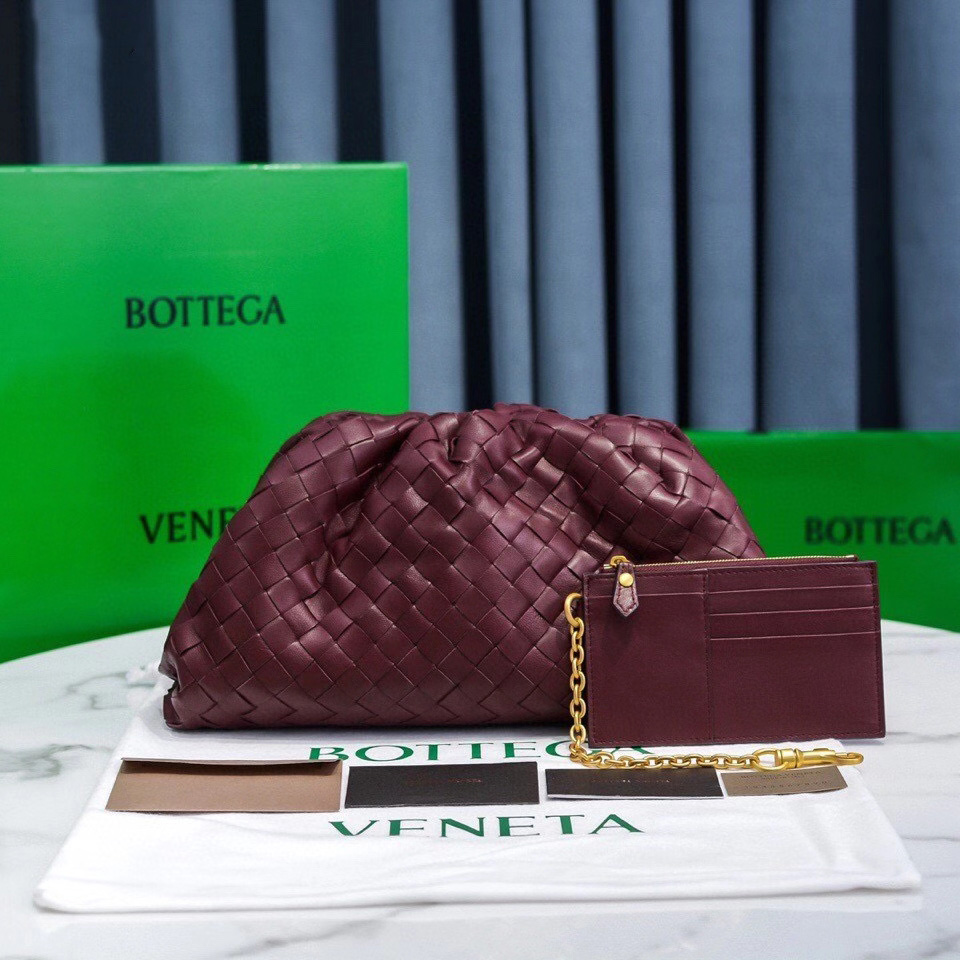 BOTTEGA VENETA 보테가베네타 파우치