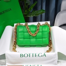 BOTTEGA VENETA 보테가베네타 체인 카세트백