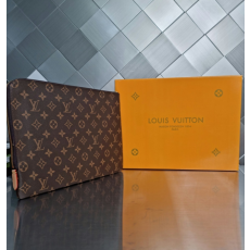 루이비통 LOUIS VUITTON 모노그램 보야쥬 클러치백